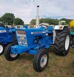 =Ford 4000, gesehen bei der Oldtimerausstellung in Uttrichshausen, 07-2022