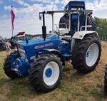 =Ford 4000, gesehen bei der Oldtimerausstellung in Uttrichshausen, 07-2022