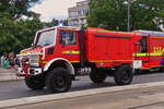 Mercedes Benz Unimog 1550 L, vom CGDIS, als Teilnehmer der Militrparade zum Nationalfeiertag in der Stadt Luxemburg.