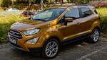 Ford Ecosport (zweite generation, Facelift) in der Farbe Luxe Yellow. Foto: 08.2024.