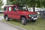 Mercedes Benz 280 GD steht am 29.06.2009 zur Oldtimerprsentation in 76689 Karlsdorf-Neuthard 