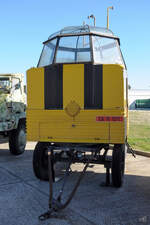 Im Museo del Aire in Cuatro Vientos bei Madrid war dieser Anhänger (Mobiler Flugkontrolltower)  ausgestellt.