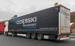 =DAF XF-Sattelzug von PODEBSKI-Transport, gesehen auf dem Autohof Werneck im Dezember 2023