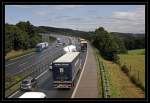 Gtertransporte auf der A45.... Vordergrund MAN TGA 18.430  D20 CommonRail  von MAWO TRANS. (24.07.2009)