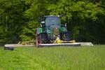 Nagelneuer LU Schmidt Ronneburg Fendt Vario 728 mit Claas Disco Mähkombination am 27.04.24 rund um Ronneburg