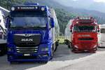 Ein MAN Hängerzug von Widmer Transporte und ein DAF Hängerzug von Stirnimann die am 14.7.24 beim Trucker Treffen in Ambri stehen.