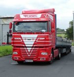 DAF XF der Spedition  VÖGEL  rastet am Autohof Fulda Nord im Juni 2016