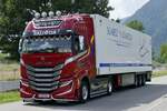 Ein Iveco S-Way mit dem TurboStar Design von Mario Garcia aus Spanien der am 28.6.24 zum Trucker Festival fährt in Bönigen.