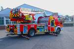 Feuerwehr Bad Orb IVECO MAGIRUS DLK23/12 (Florian Bad Orb 1/30) am 29.09.24 bei einen Fototermin.