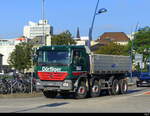 Mercedes Kipper unterwegs in der Stadt Olten am 2024.08.13