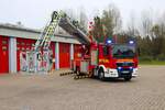 Feuerwehr Nidda MAN TGM DLK23/12 (Florian Nidda 1-30) am 10.11.24 bei einen Fototermin.