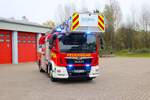 Feuerwehr Nidda MAN TGM DLK23/12 (Florian Nidda 1-30) am 10.11.24 bei einen Fototermin.