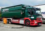 =MB-Actros 2540 der Entsorgungsfirma KNETTENBRECH & GURDULIC rastet an der A 3 im April 2017