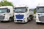 MHI Logistik Mercedes Benz Actros Kippersattelzug am 27.07.24 in Wächtersbach