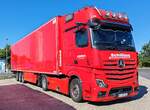 =MB Actros der Spedition SCHILLING steht auf einem Rastplatz an der A 7, 08-2024