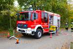 Feuerwehr Bickenbach Mercedes Benz Atego LF20 KatS am 26.10.24 bei einer Katastrophenschutzübung in Gundernhausen im Landkreis Darmstadt Dieburg