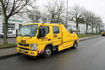 ADAC/Safar Mitsubishi Canter Abschleppfahrzeug am 06.01.18 in Frankfurt am Main Preungesheim