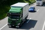 Ein Scania von der Landi Messen am 28.6.24 unterwegs zum Trucker Festival auf der A8 in Matten b.