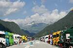 Diverse LKWs die am 14.7.24 beim Trucker Treffen auf dem Flugplatz in Ambri stehen.