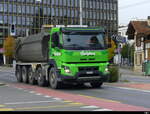 Volvo Kipper unterwegs in Kriens am 2024.10.21