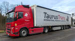 =Volvo FH 500-Sattelzug von TAURUSTRANS, 01-2025