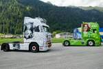 Die Volvo und Scania Zugmaschinen in den speziellen Designs die am 14.7.24 beim Trucker Treffen in Ambri stehen.