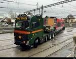 Volvo Sattelschlepper auf dem Depot/Werkstätte Vorplatz der asm (BTI) in Täuffelen am 2025.01.08