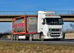 Volvo FH 400  MFL  auf der A61 bei Miel - 07.02.2011