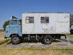 Anfang September 2024 habe ich im Erdölmuseum Reinkenhaken diesen IFA W50 mit Kofferaufbau entdeckt.