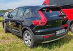 =Volvo XC 40 der Bunderwehr steht im Mai 2024 auf dem Besucherparkplatz der RettMobil in Fulda