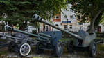 Links im Bild die 76,2-mm-Divisionskanone M1942 (ZIS-3) und rechts die  85-mm-Panzerabwehrkanone M1944 (D-44). (Waffenmuseum Kołobrzg (Kolberg), September 2024)