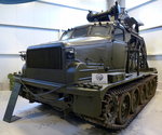 BTM-3, sowjetischer Grabenbagger, kann ber 1000m Schtzengraben pro Stunde ausheben, Militrmuseum Pivka/Slowenien, Juni 2016