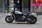 Harley-Davidson Motorrad stand auf dem Bürgersteig. 07.2024