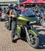 =unbekanntes Motorrad steht abfahrbereit zur geführten Tour vom Konrad-Zuse-Hotel in Hünfeld, 07-2024