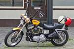 Harley Davidson, stand auf einem Brgersteig. 07.2024