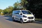 Ford Transit Streckenkontrolle der Radstrecke des Ironman Frankfurt am 08.07.18 in Maintal Hochstadt