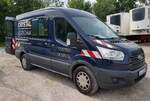 =Ford Transit der Firma CRYSTAL-Geotechnik bei einem Arbeitseinsatz in Piding, 07-2022