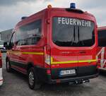=Ford Transit der Feuerwehr von BAD AROLSEN - SCHMILLINGHAUSEN steht auf dem Parkgelände der Rettmobil 2024 in Fulda