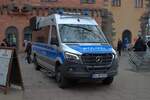 Polizei Frankfurt Mercedes Benz Sprinter Lautsprecherwagen mit LED Anzeige am 15.02.25 in der Innenstadt