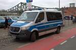 Bereitschaftspolizei Hessen Mercedes Benz Sprinter am 15.02.25 in der Innenstadt von Frankfurt