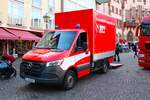 Feuerwehr Frankfurt Mercedes Benz Sprinter GW-L am 28.09.24 beim Tag des Selbstschutzes in Frankfurt Innenstadt