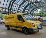 VW Crafter des Werttransportunternehmens PROSEGUR auf Tour in Hamburg, 09-2024