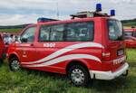 =VW T5 als Kommandowagen der Feuerwehr REDLITZ, gesehen im Mai 2024 auf dem Besucherparkplatz der RettMobil