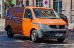 =VW T5 von Elektro-SCHRÖDER, gesehen in Hamburg im Mai 2024