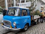 =Barkas der  KLEMPNER  steht bereit zur Teilnahme am Stollenfestzug in Dresden, 12-2024