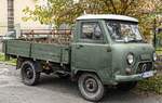 Hier ist ein UAZ 452 Pritsche zu sehen.