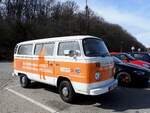 VW-T2, sozusagen als rollende Jobbörse, Kahlenbergparkplatz in Wien; 250312