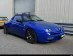 Blauer Alfa Romeo Spider 3.0 V am Oldtimer Treff in Bleienbach am 2024.09.29