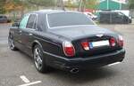 Heckansicht eines Bentley Arnage R. Besucherparkplatz der Classic Remise Düsseldorf am 01.11.2024.