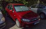 Chevrolet Lacetti Schrägheck in der Farbe Red Rock.